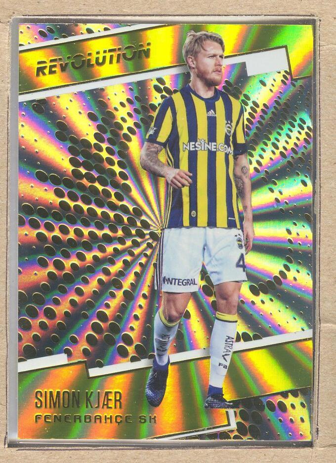 Simon Kjaer 117 2017 Panini Revolution Sunburst - Fenerbahce SK