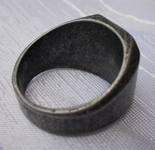 ANILLO ACERO INOXIDABLE SELLO ANILLO CUADRADO 17MM X 17MM NEGRO RETRO PUNK BIKER ROCK - Imagen 7 de 7