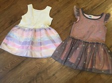 Lote de 2 vestidos para niñas talla 2T ~ Primavera/Verano ~ OshKosh, The Children's Place-1 nuevos
