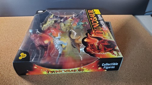 Disney Dino Land DINOSAUR Collectible Figures - From Retired Animal Kingdom Ride - Picture 11 of 16