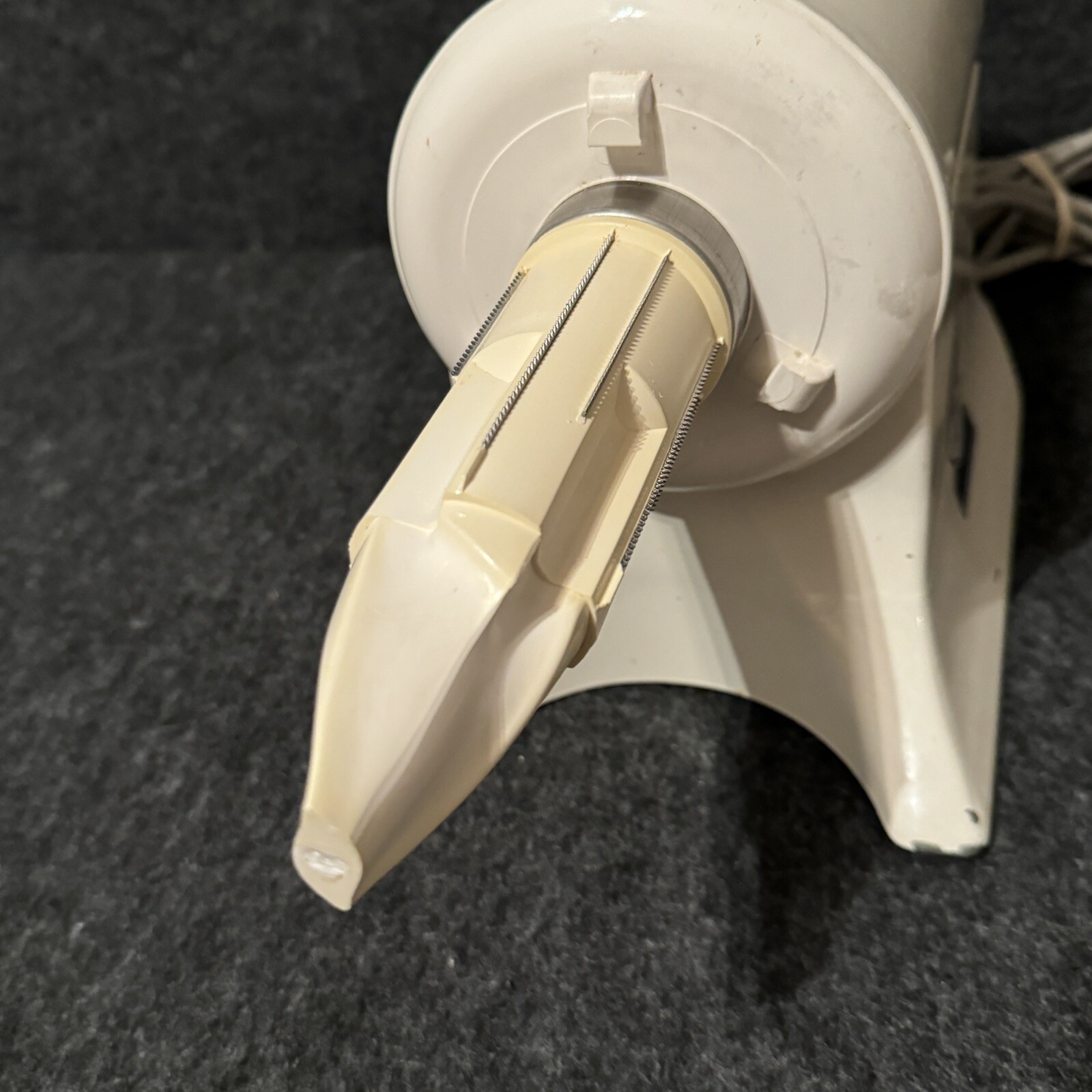 The Champion Juicer The World’s Finest G5NG853S Masticating WORKS