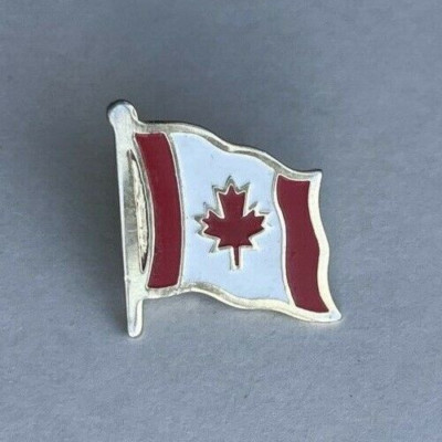 Canadian Flag Maple Leaf Canada Red White Gold Tone Enamel Pole Hat Lapel Pin
