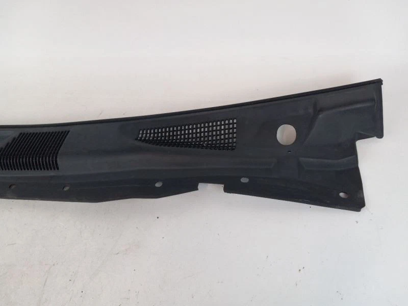 1994-2004 NISSAN PATHFINDER RADIATOR COVER - Image 2 of 4