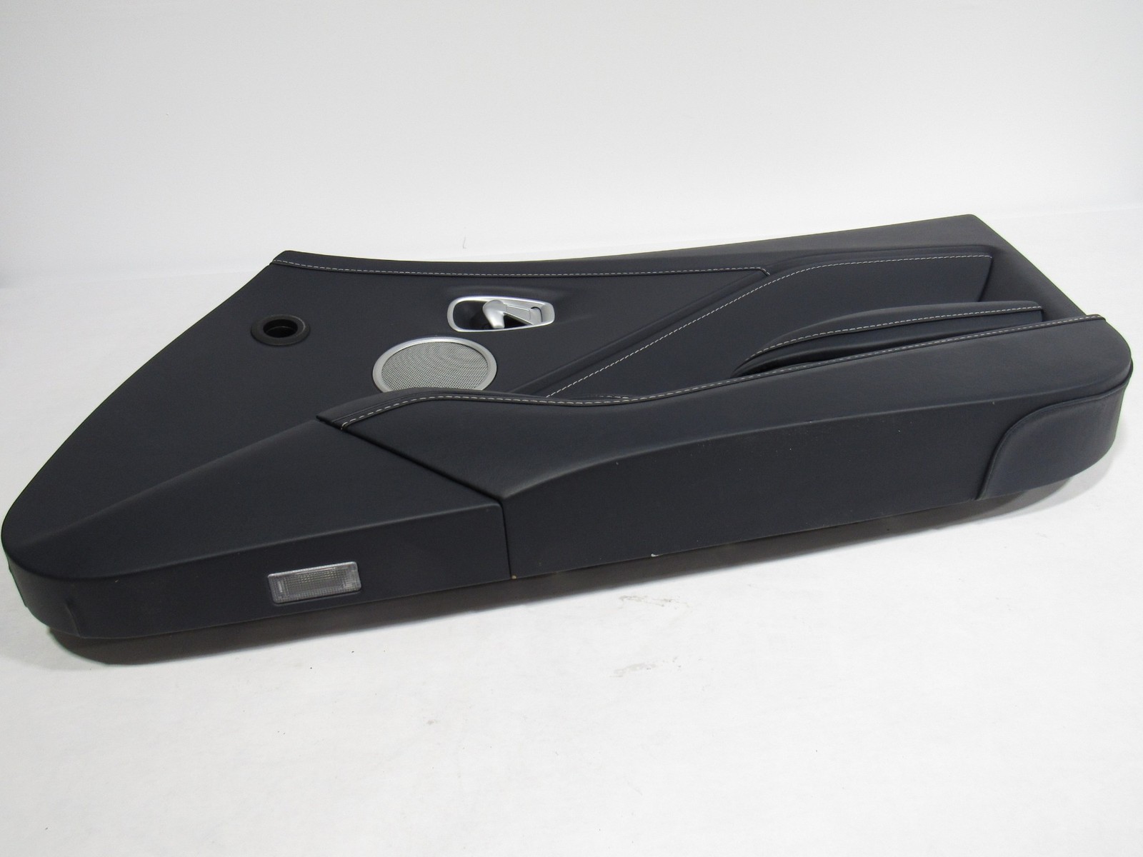 18-21 Aston Martin Vantage 2020 Front Right Passenger Door Cover Trim Panel ;:Y