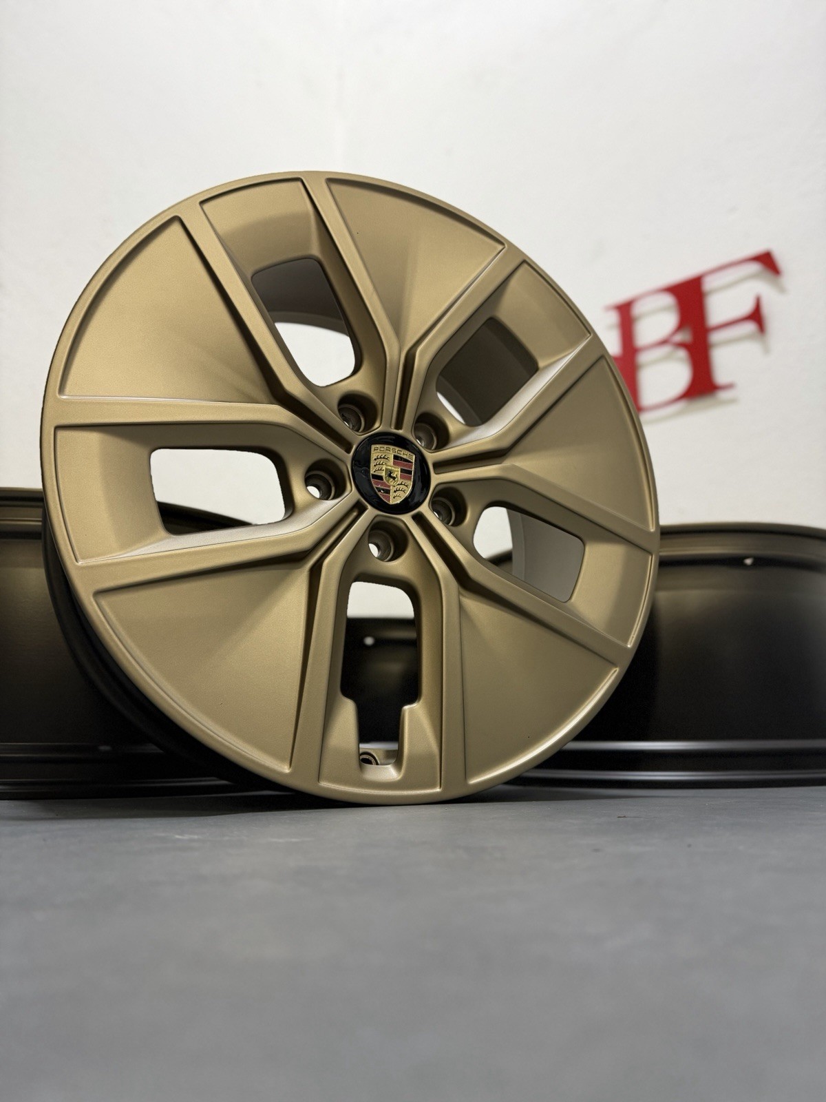 Original Porsche Taycan Felgen 21 Zoll 9J1601025BS 9J1073663AA Aero Neodyme Gold