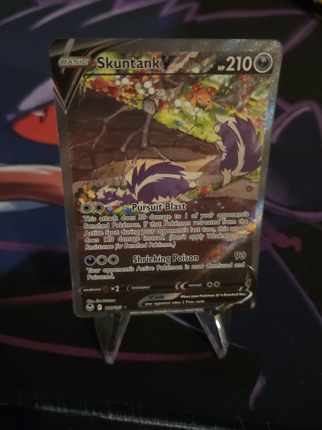 Pokémon Skuntank v Alt Art Silver Tempest TCG Card 181/195 NM Condition