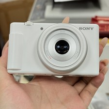 Sony ZV-1F 20.1MP 4K Vlog Camera Flip Screen For Content Creators