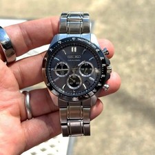 Seiko 8T63-00D0 Quarz Armbanduhr Gold Gebraucht