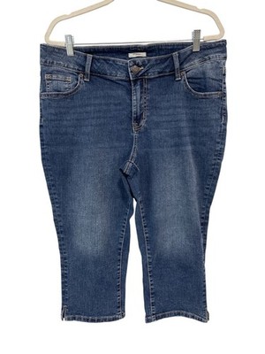 M Jeans By Maurices Capri Pant Size 16W Plus Mid Rise Cropped Denim Classic Blue