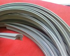 11,10€/m Wartburg 311 312 313 Profil Füller Gummi für Zierleiste  SW10704