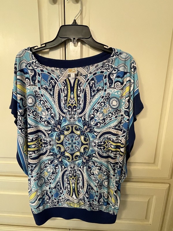 JM Collection Women’s Light Blue Printed Embellished Dolman SS Top - Size M