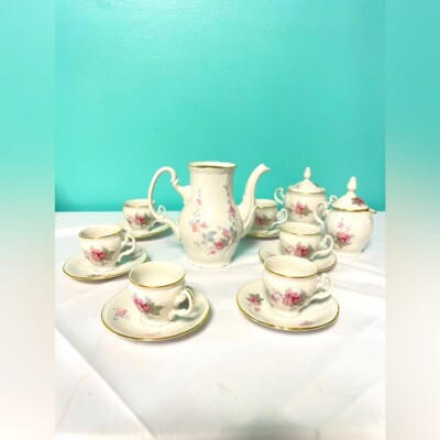 Vintage Bernadotte porcelain fine Bone  17 piece tea set made in Czechoslovkia