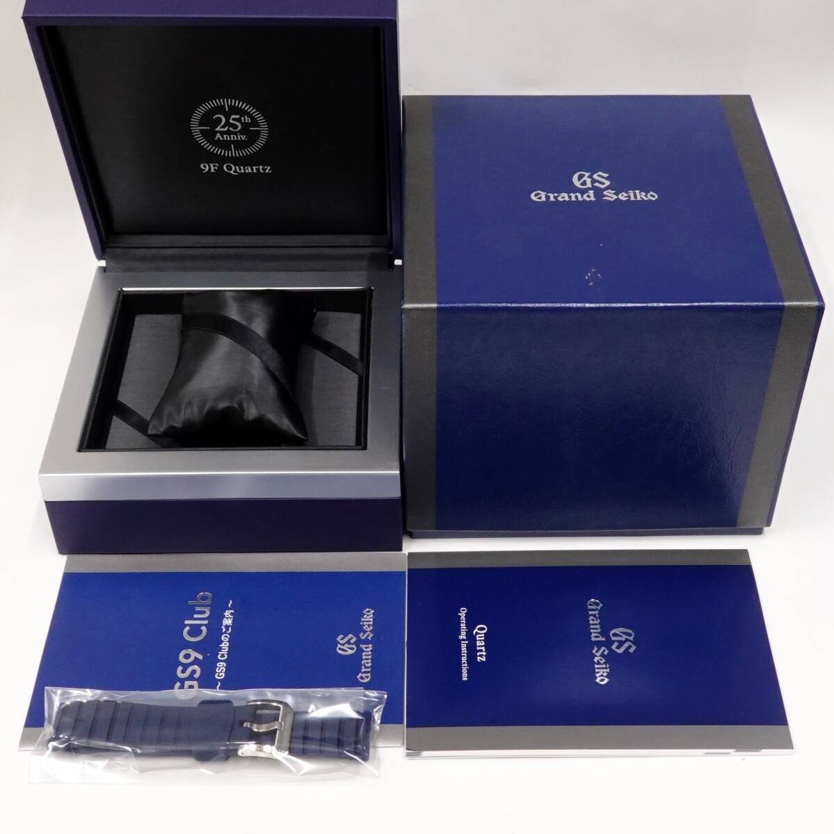 【未開封　数量限定】glove 15YEARS-ANNIVERSARY BOX- Pokemon Chinese S8a 25th Anniversary 