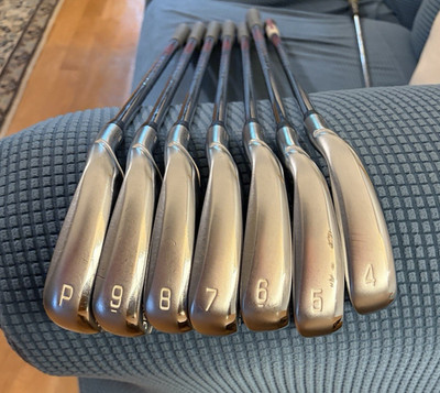 Mizuno JPX 900 Hot Metal Iron Set 4-PW Steel Stiff Shaft Right-Handed