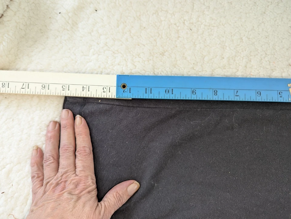 Danskin capri yoga pants black and white SZ Small. - Image 4 of 4