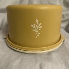 Tupperware  Cake Carrier Harvest Gold Yellow  683-3 Crème Bottom SH6