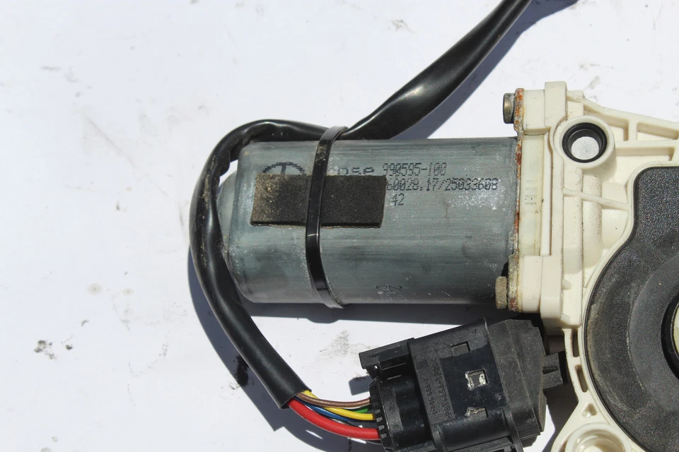 2003-2006 MERCEDES BENZ S600 LH DRIVER SIDE WINDOW REGULATOR MOTOR K2703 - Image 2 of 4