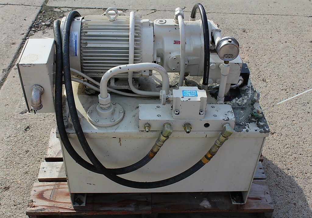 Okuma Hydraulic Power Unit TOKIMEC P21VR-13-CM-11-S76-J