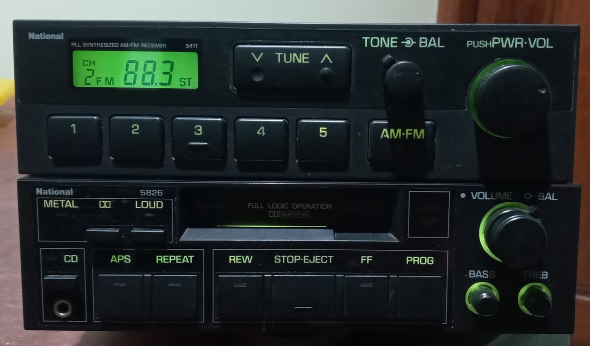 National 5411 car Receiver and 5826 cassette stereo player old