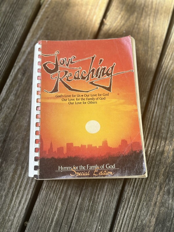 Love Reaching Special Edition: Hymns for the Family of God 1976 Spiral 