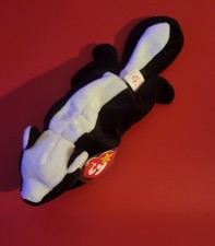 Ty Beanie Baby: Stinky the Skunk  W Tag Protector