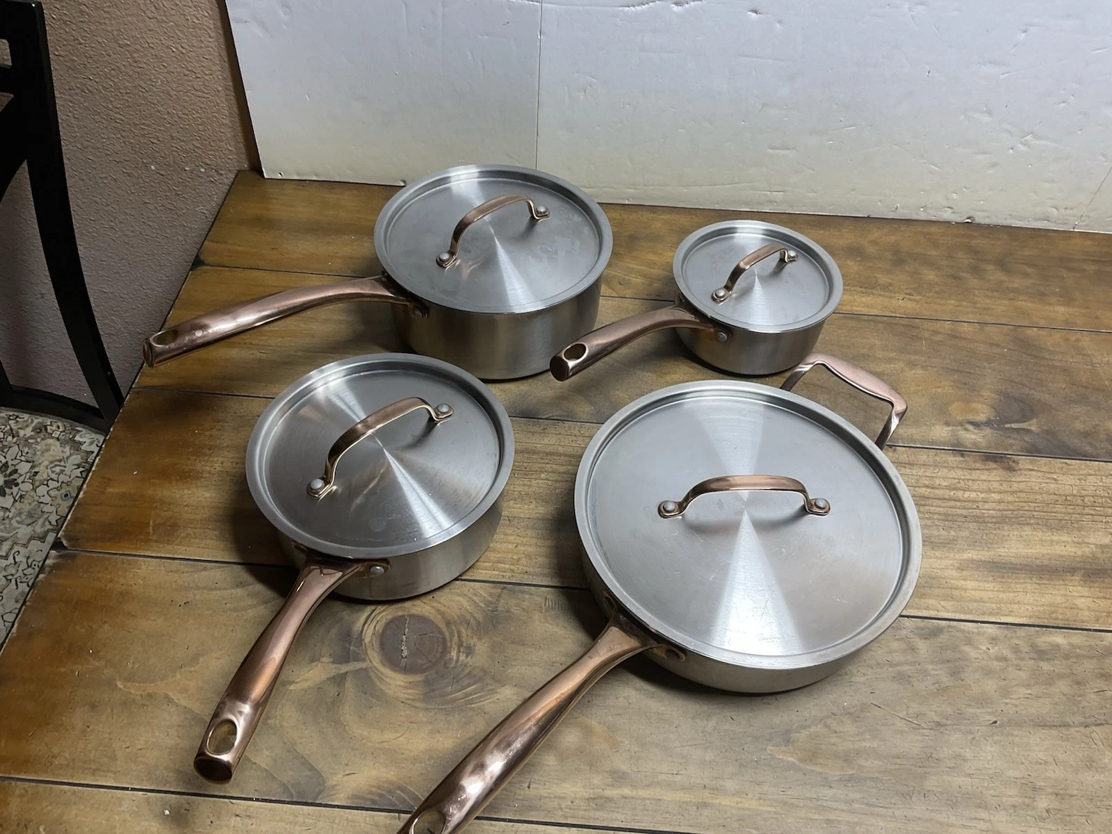 Fleischer & Wolf Professional Grade Tri-Ply Stainless Steel Pot Pan Set W/Lids
Opens in a new window