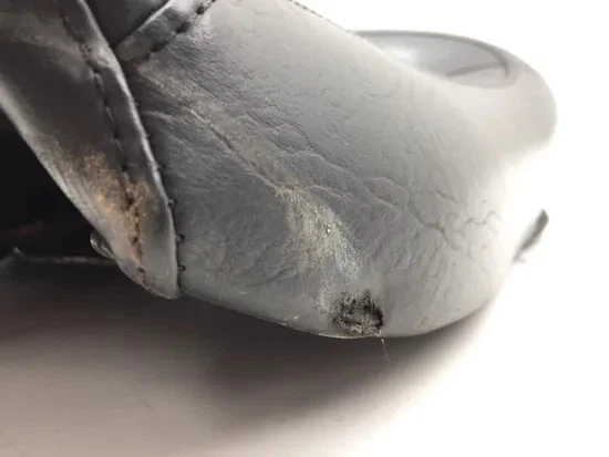 Cojín de cojín para conductor de asiento delantero Mustang 1995 Harley Sportster 883 3308 x Foto 3 de 4