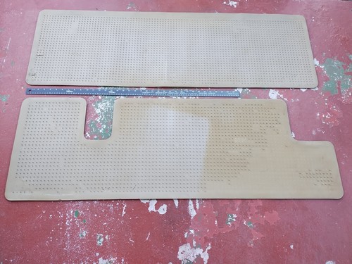 ๐ฅ CHEVY ASTRO VAN ๐ฅ 2 BACK SEAT MATS ๐ฅ 1994 CHEVY ASTRO ๐ฅ MOCHA COLORED ๐ฅ - Picture 3 of 4