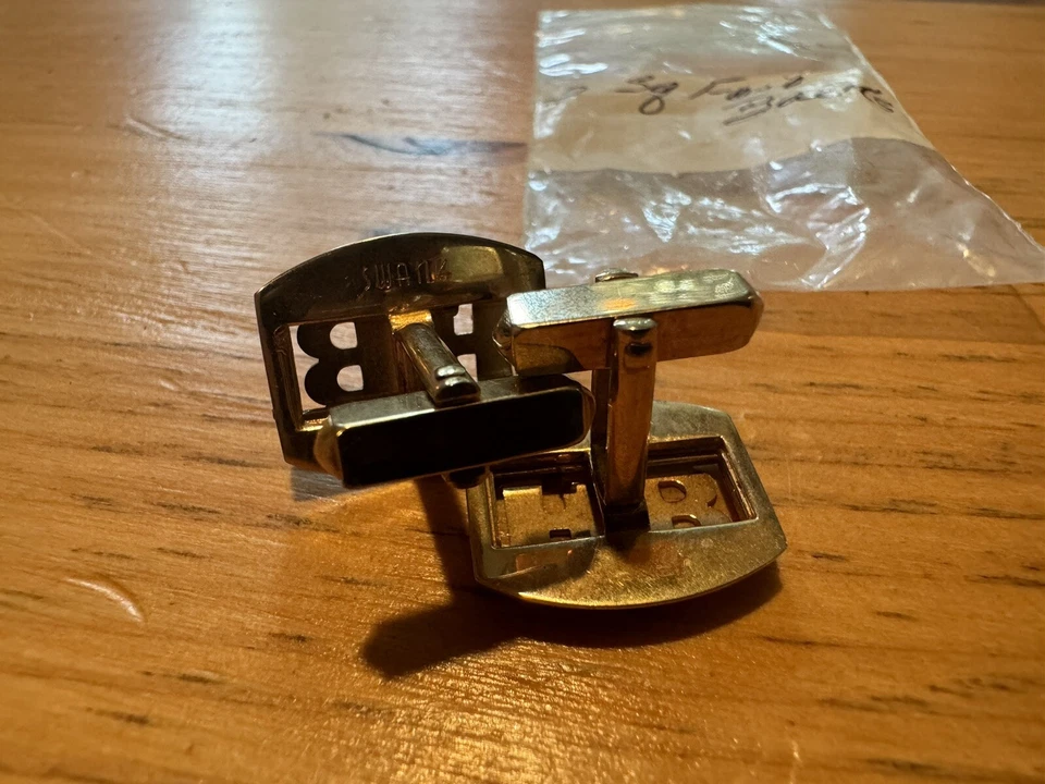 Vintage Swank Monogram Cufflinks Gold Tone Metal Backing - Initials HB - Image 3 of 4