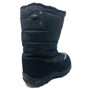 snow boots size 10