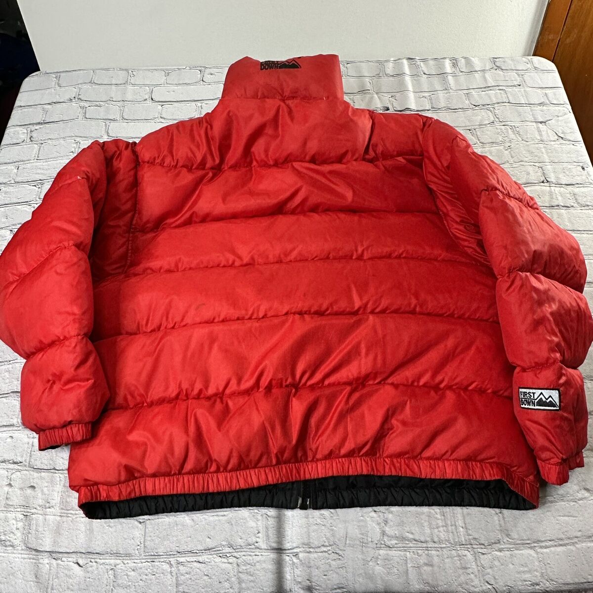 First Down USA Duck Down Puffer XL Jacket Black Red Winter First Down USA Duck Down Puffer XL Jacket Black Red Winter