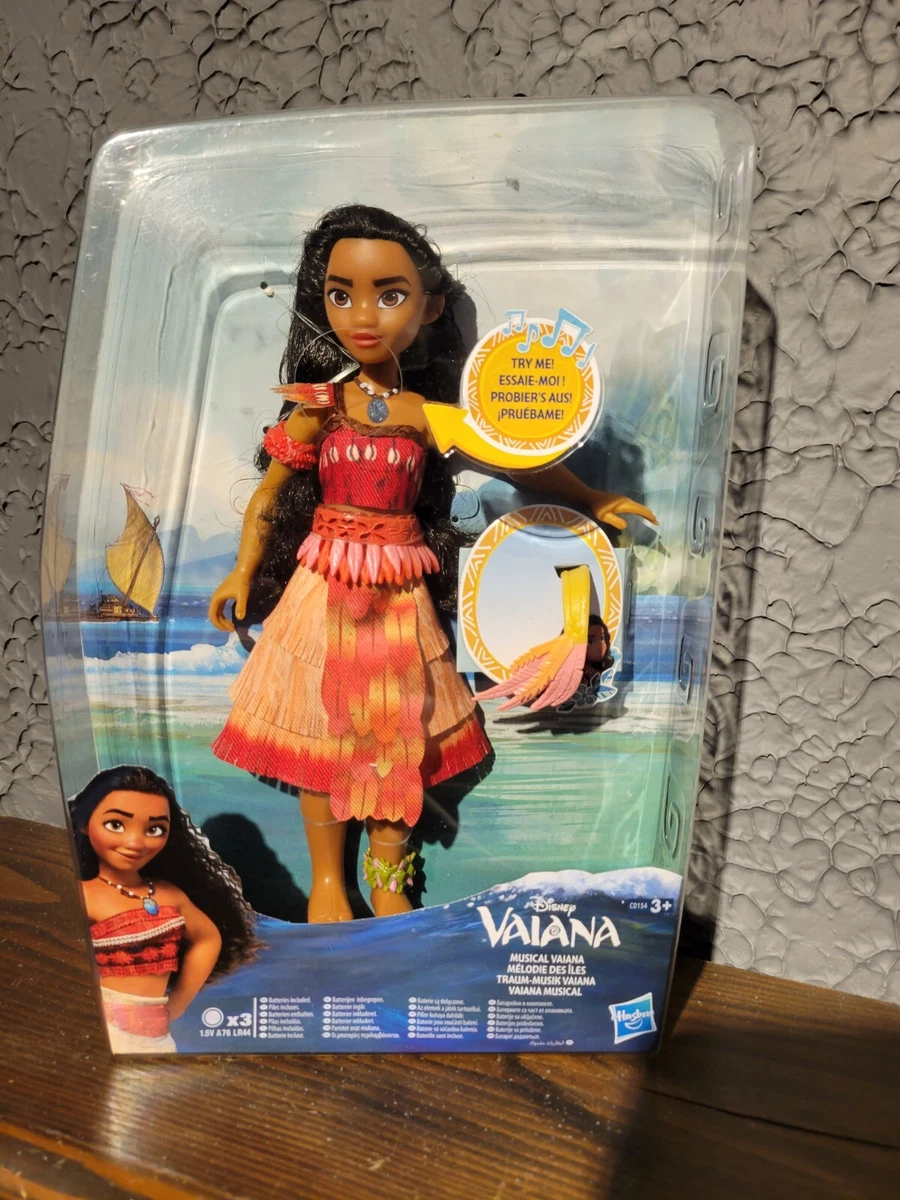 Disney Moana/Vaiana Singing Doll With light up Necklace (RARE)