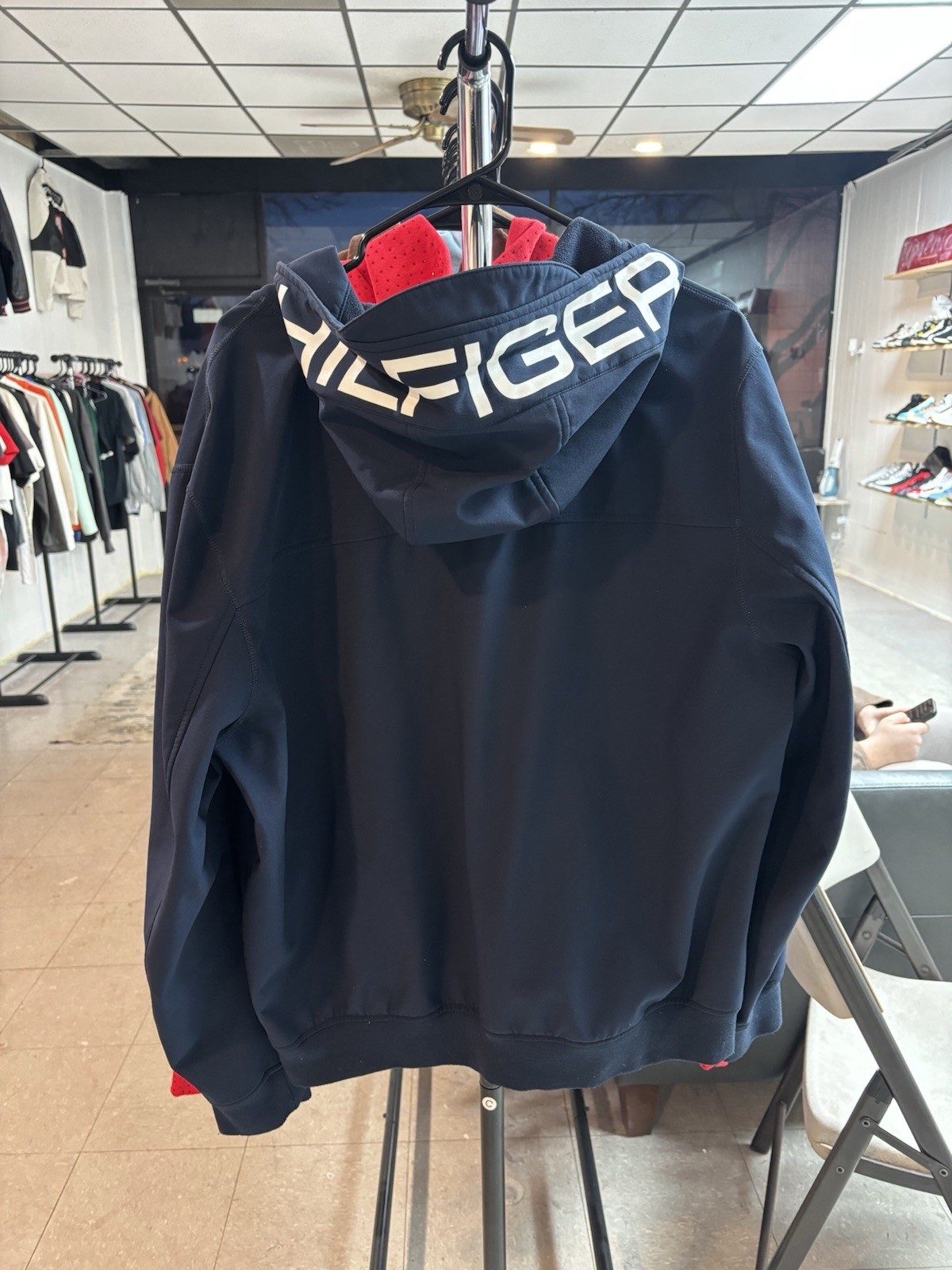 TOMMY HILIFIGER PERFORMANCE SOFTSHELL FULL ZIP JA… - image 4