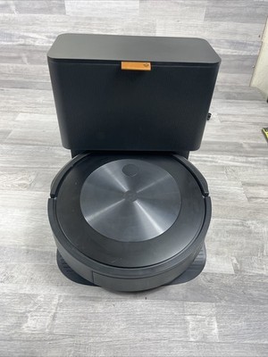 iRobot Roomba j7 Self Emptying Robotic Vacuum Cleaner w Dock