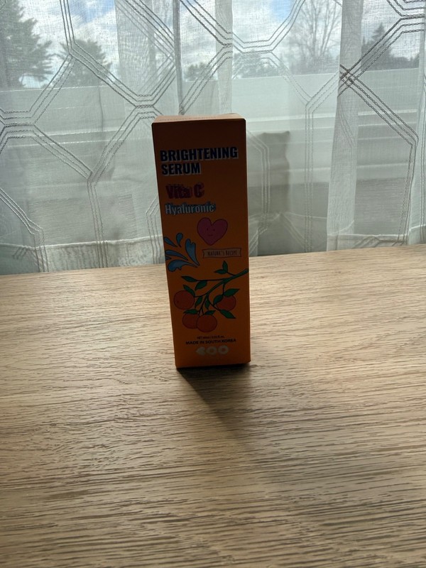 BRIGHTENING SERUM Vita C Hyaluronic