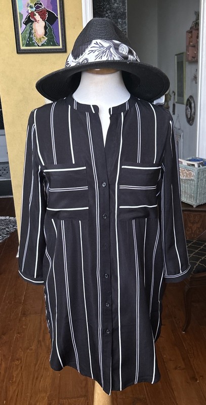 Romeo And Juliet Couture Tunic Size XS