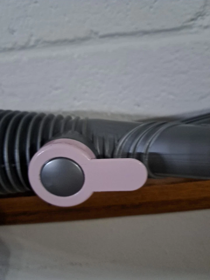 Piezas de aspiradora Dyson DC07 conjunto de mango de varilla de extensión rosa 38" Foto 4 de 4