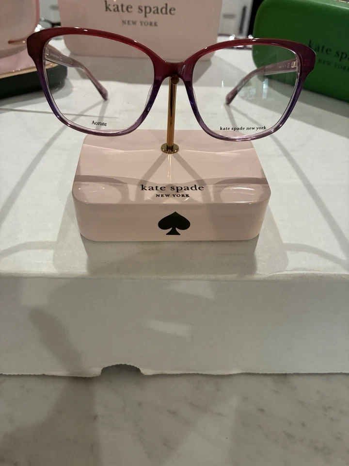 Gafas ACERRA para mujer Kate Spade New York. Descripción del color rojo violeta Foto 2 de 4