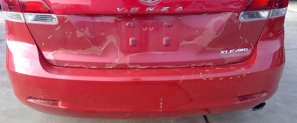 Parachoques trasero Venza 2013 2357690 Foto 2 de 4