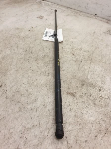 Toyota Camry Le 2005 capó único puntal Foto 3 de 4