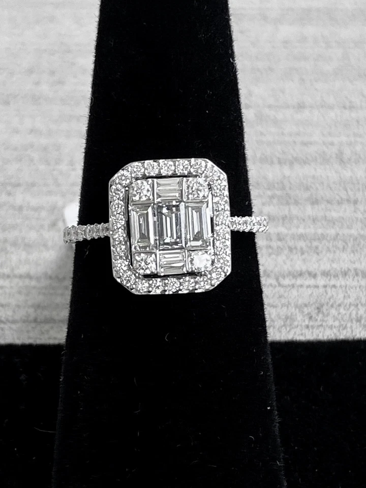 EFFY 1 CT EMERALD ROUND CUT WHITE DIAMOND ENGAGEMENT STATEMENT RING 14KWG/$6905 - Image 2 of 4