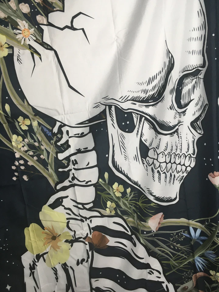 Tapeçaria caveira Zen flor colorida preto e branco céu estrelado 60 x 80 - Imagem 4 de 4
