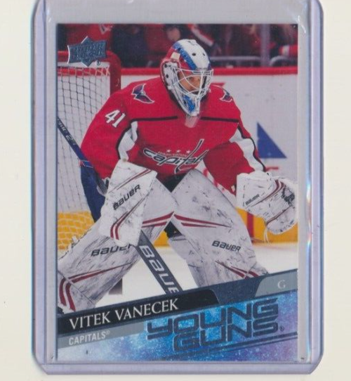 2020-21 Upper Deck Series 1 Young Guns Vitek Vanecek RC #211 Washington Capitals Rookie Card