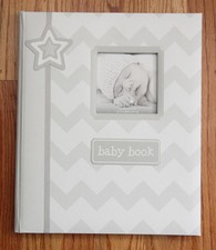 Pearhead L'il Peach Baby Memory Book  Gray  White Chevron 