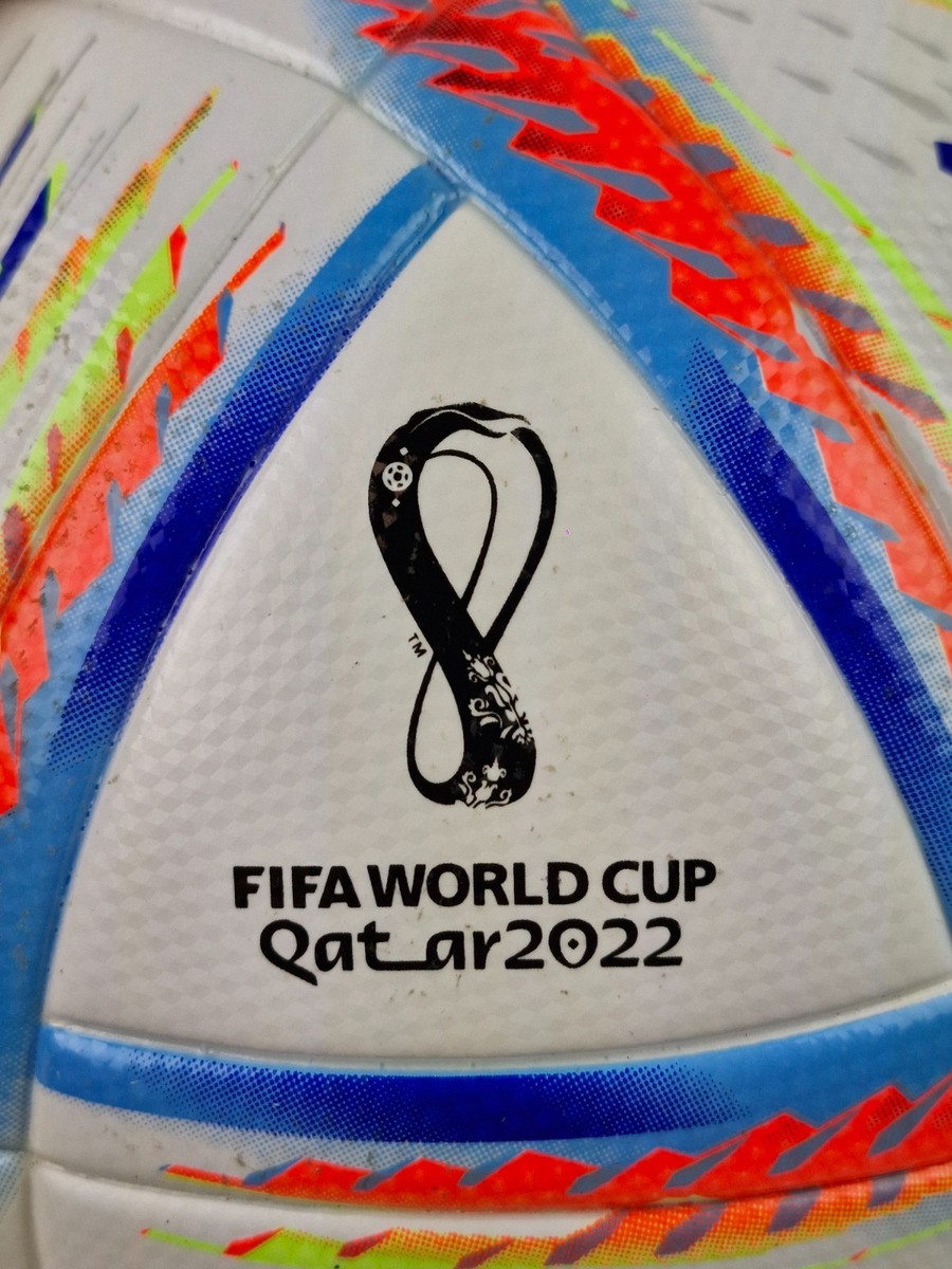 2022年ワールドカップでメッシがサインしたサッカーボール Lionel Messi World cup QATAR 2022 Hand Signed COA Free shipping+