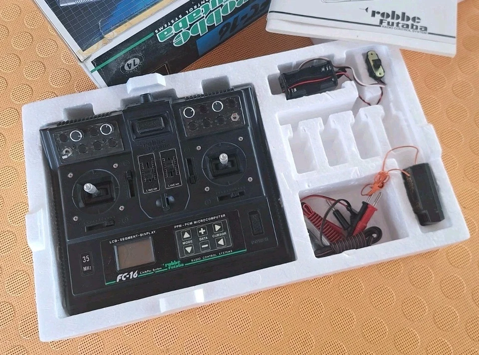 Robbe Futaba FC-16 - Bild 2 von 4