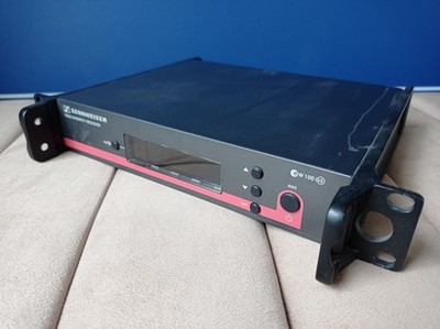Sennheiser EM100 EW100 G3 606-648MHz Empfänger + Rackhalterungen. Ohne Netzteil oder Antennen