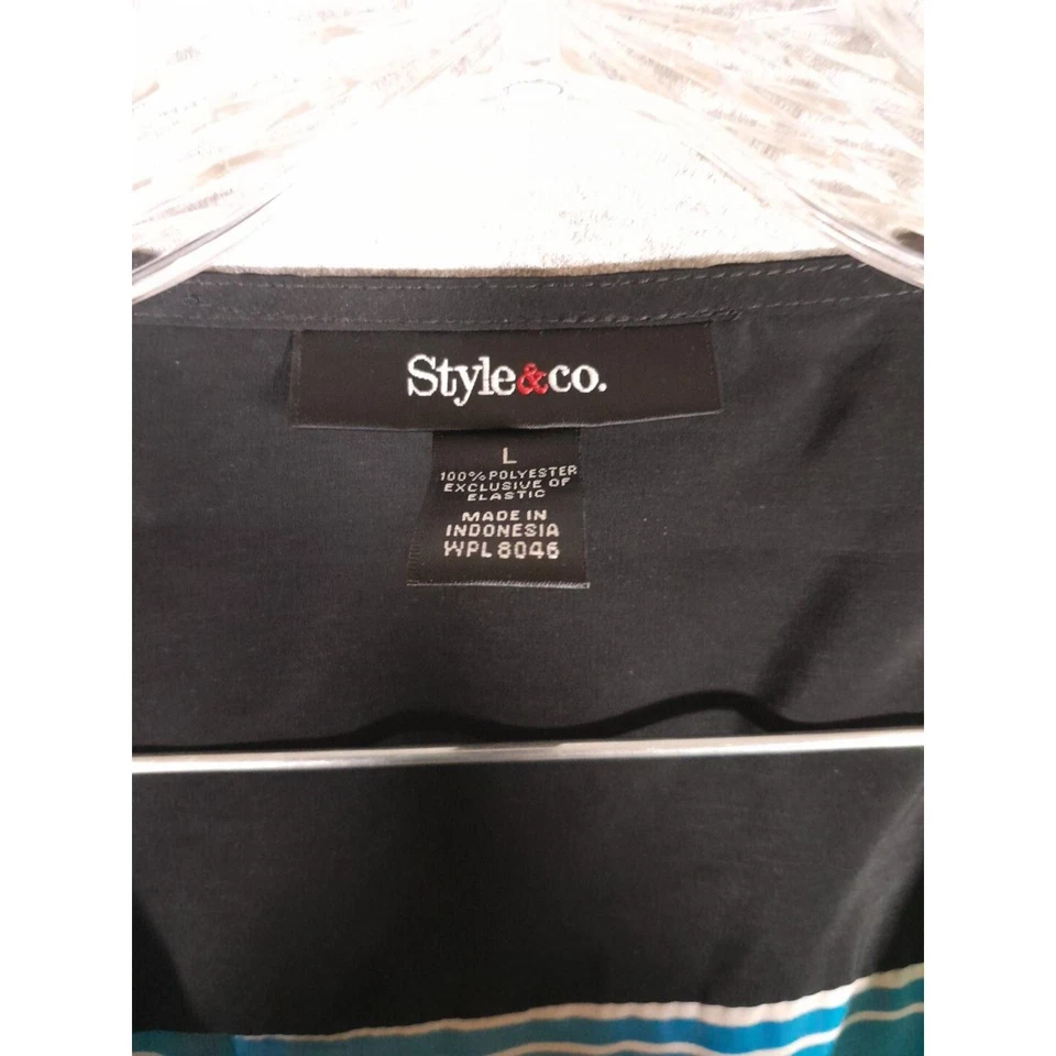 Top Style Co para mujer grande con botones azul verde multicolor a rayas Foto 2 de 4