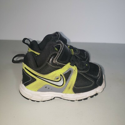 Size 4C Nike Dart 8 443898-007 Black Yellow White Hook & Loop Strap Closure