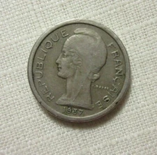 1937 WORLD COIN FRANCE TELEPHONES PUBLICS P.P.T. REPUBLIQUE FRANCAISEL / TOKEN 